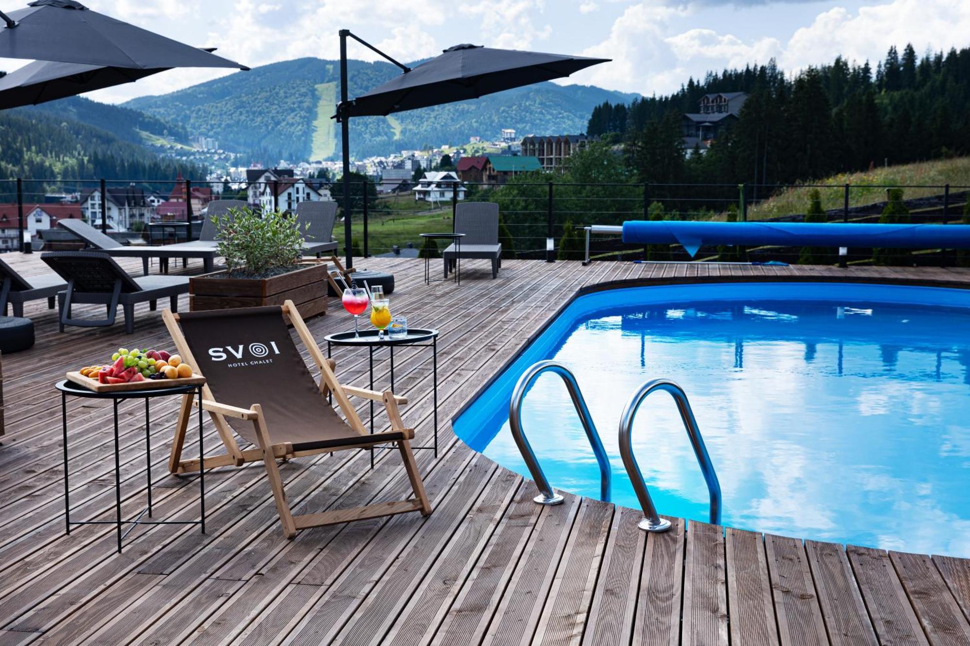 Svoi Hotel Paljanyjtsja Exteriör bild