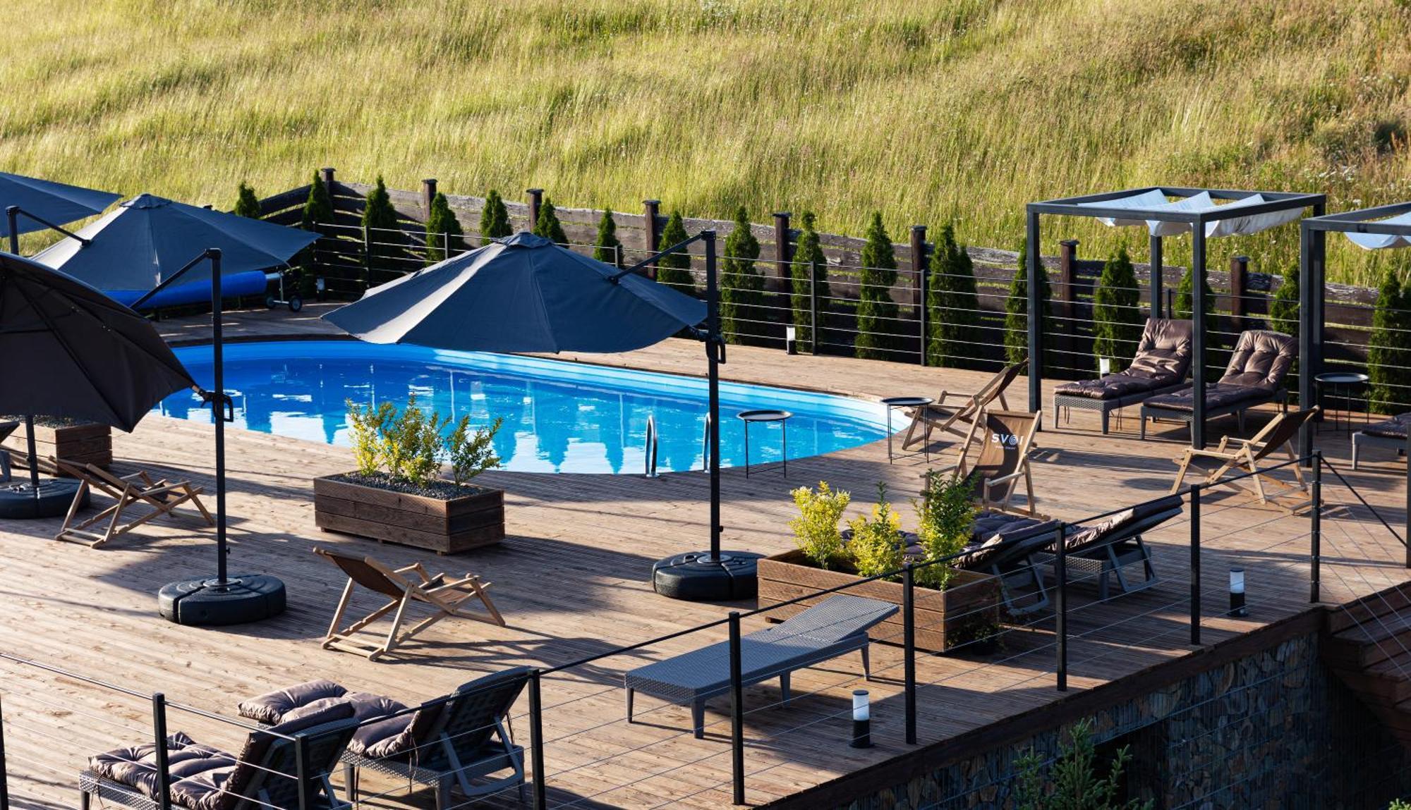 Svoi Hotel Paljanyjtsja Exteriör bild
